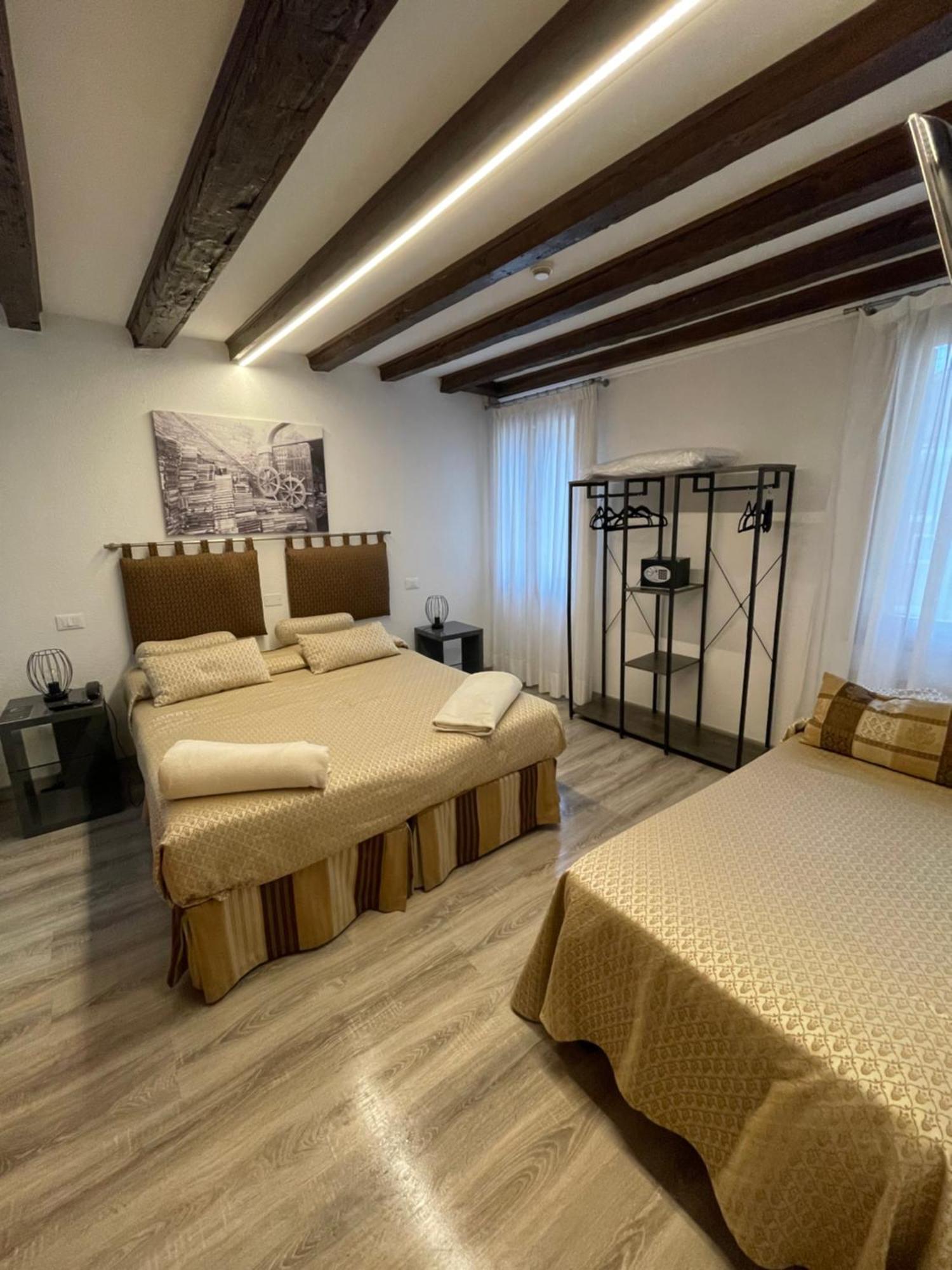 Marin Apartahotel Venecia