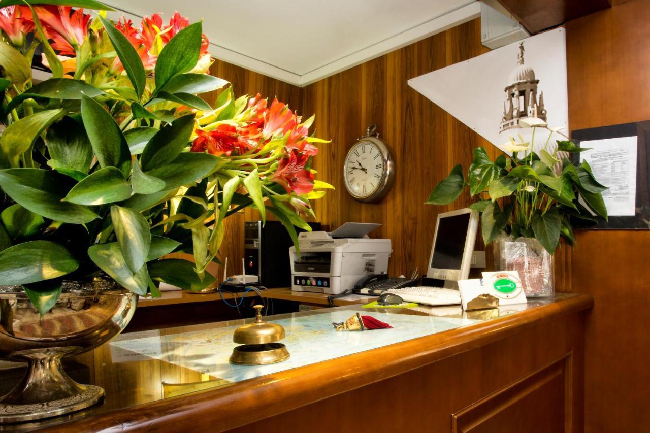 Marin Apartahotel